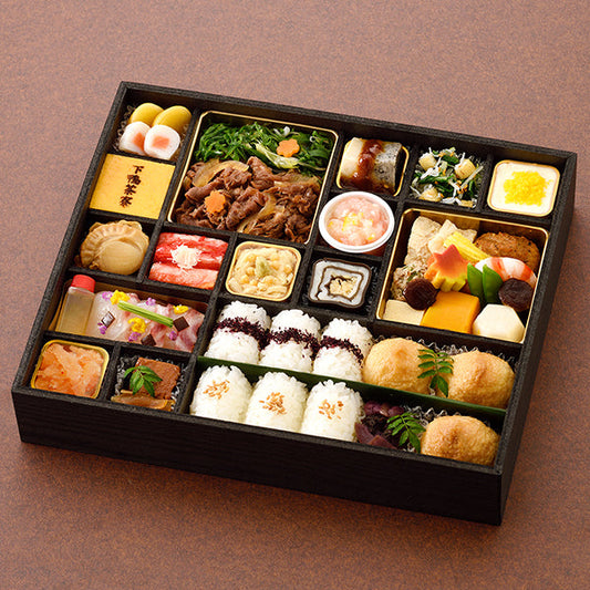 特別御膳 兆(牛しぐれと煮物)